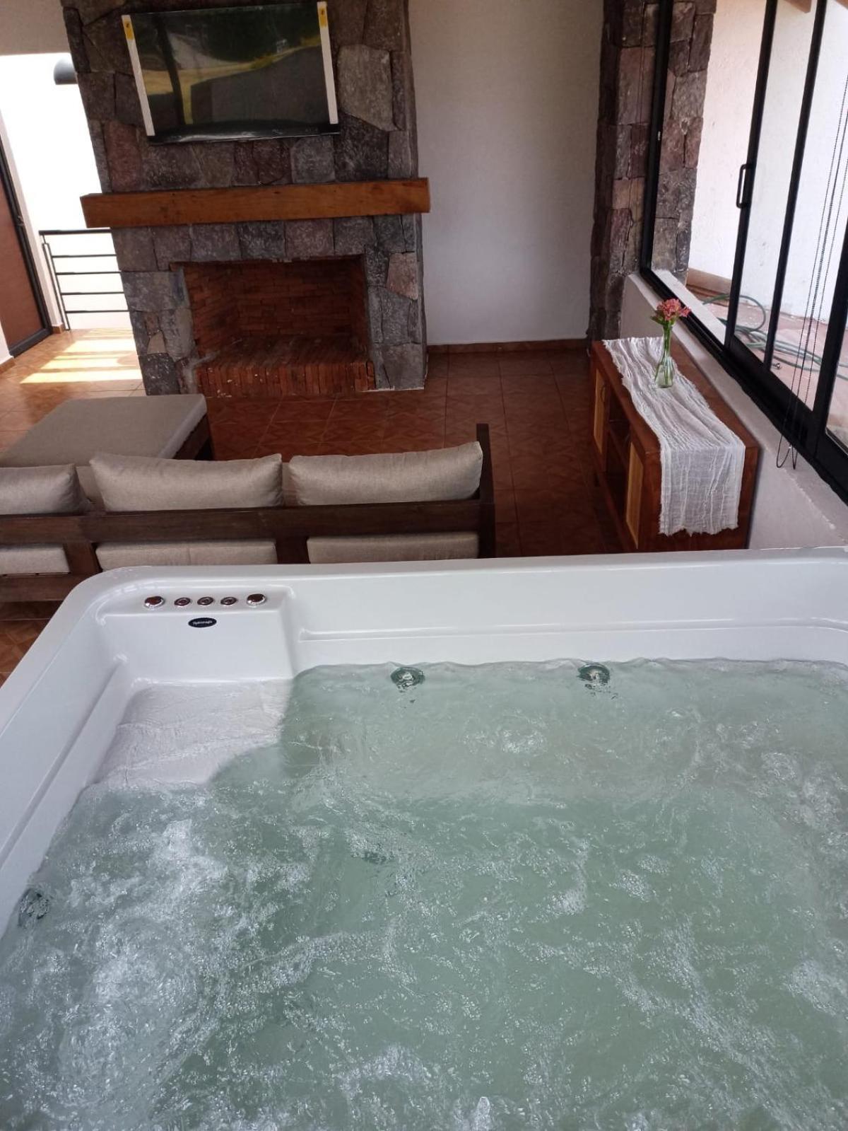 Hotel Campestre, Valle De Bravo Kültér fotó
